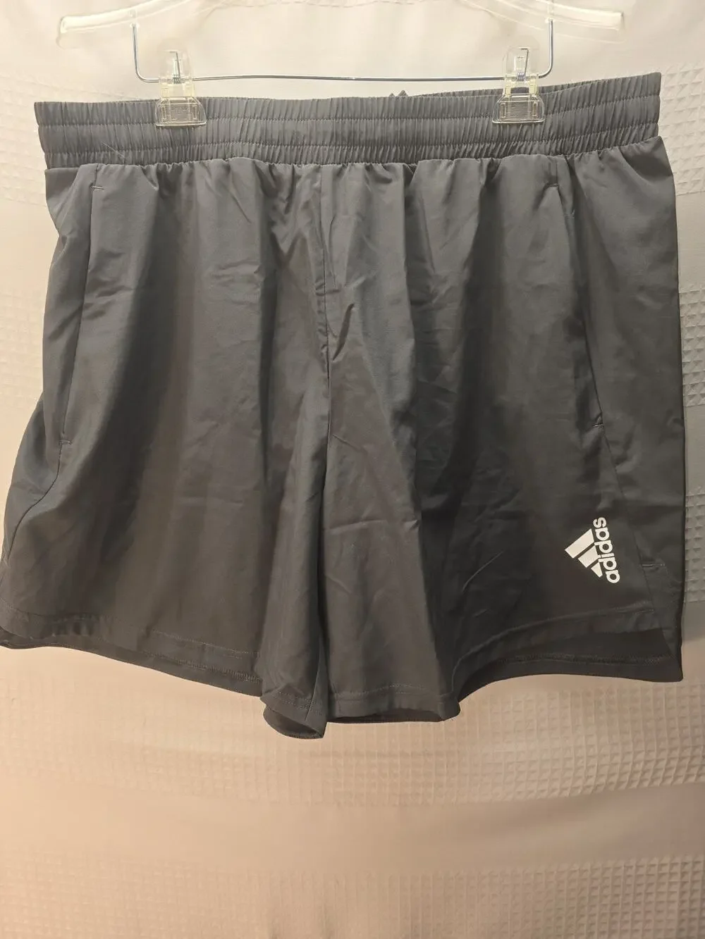 Adidas Mens Athletic Shorts Size 2XL Gray Stripe Zip Pockets 8410